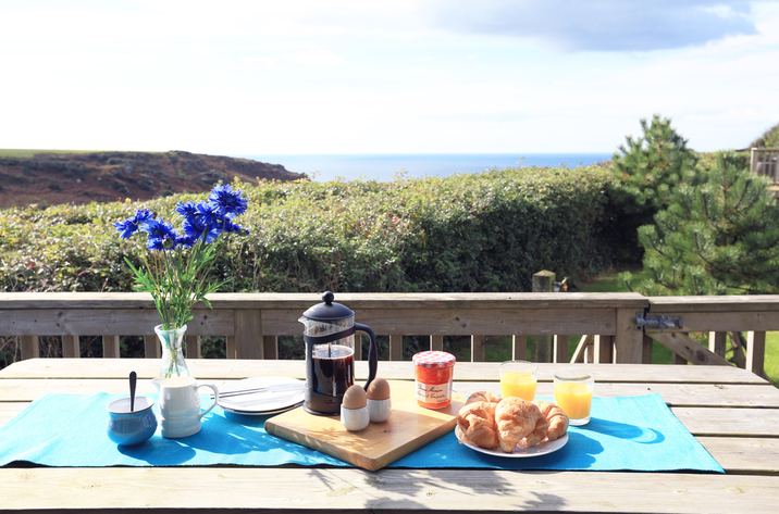 22 Salcombe Retreat