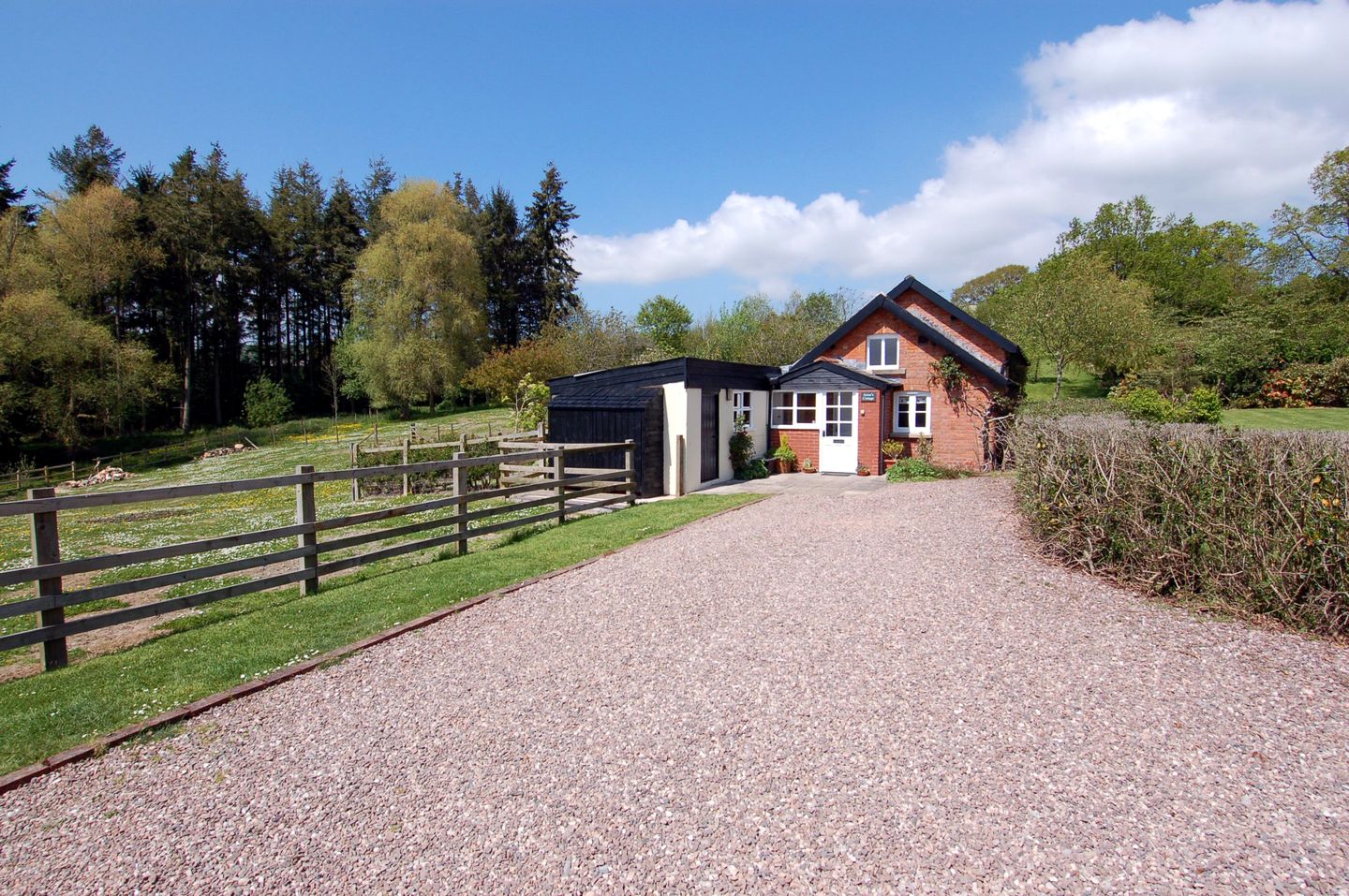 Annas Cottage