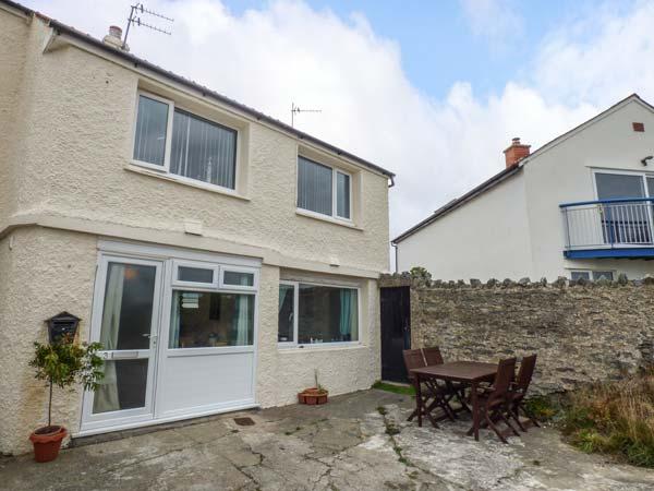 Ty'r Enfys Bach (Little Rainbow House) - Lower