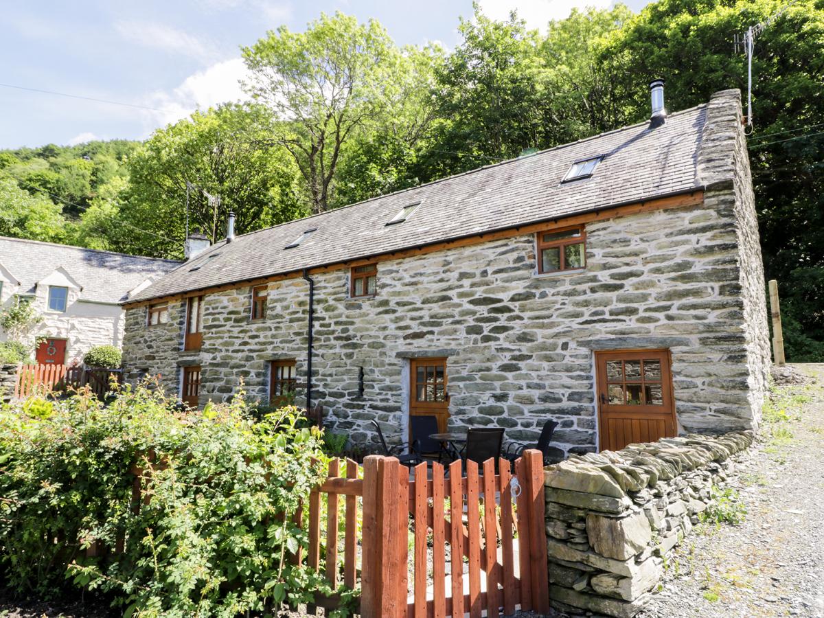 Hendoll Cottage 2