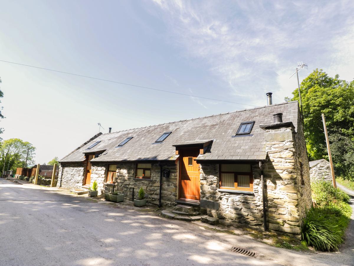 Hendoll Cottage 1