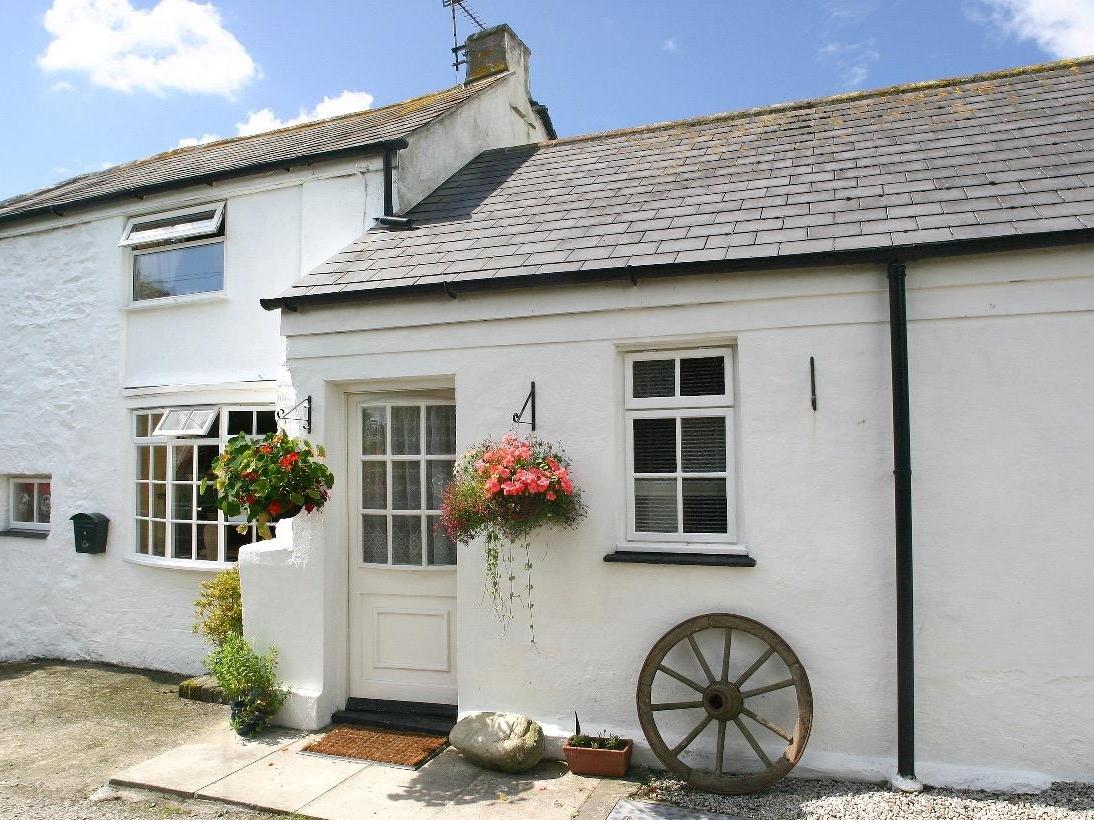 Manor Farmhouse Cottage