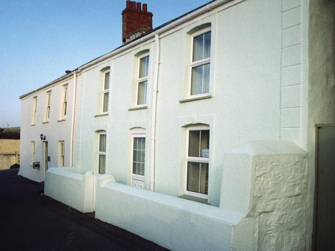Cliffwell House