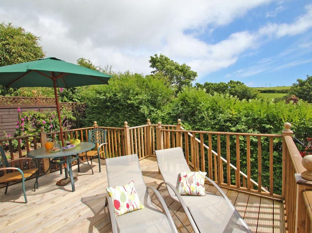 Palm Lodge