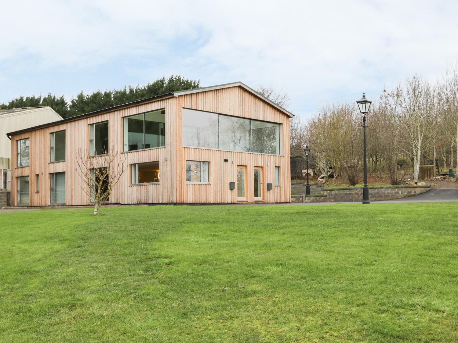 Little Broomcroft