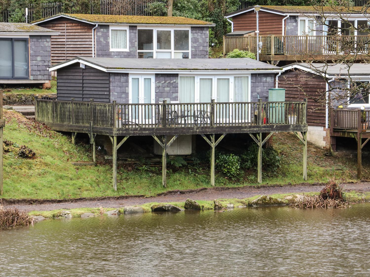 85 Lower Lakeside Chalet