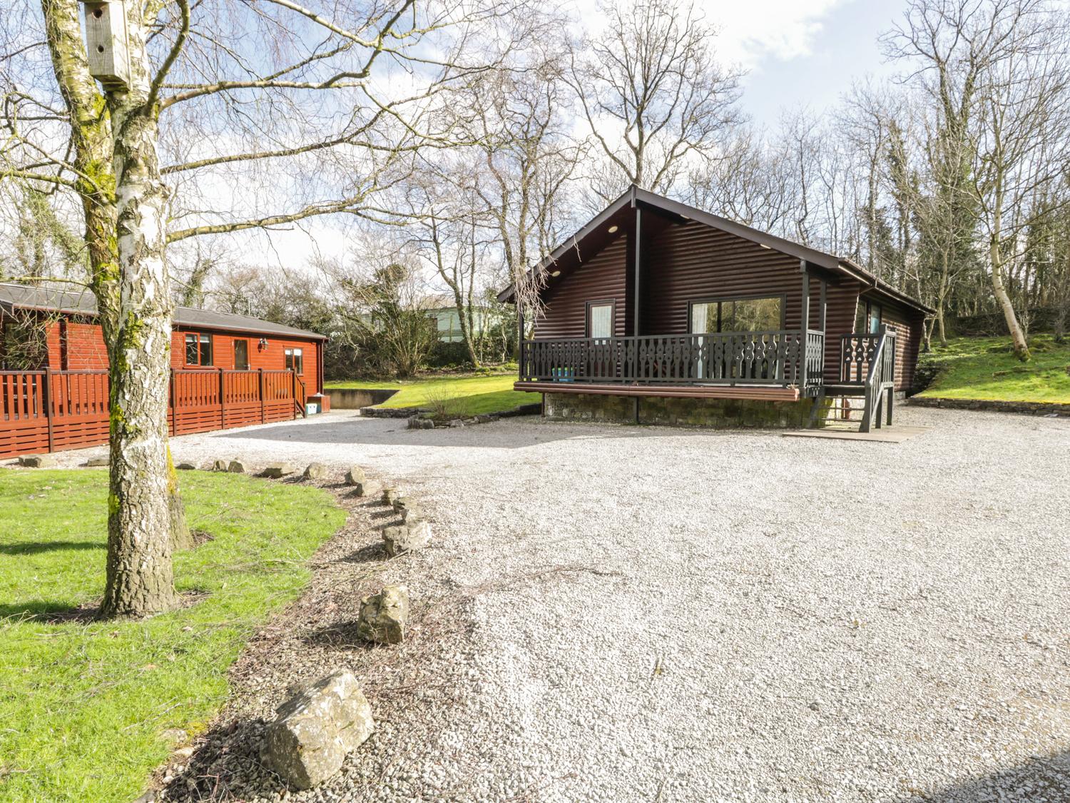 Elm Lodge - Elm