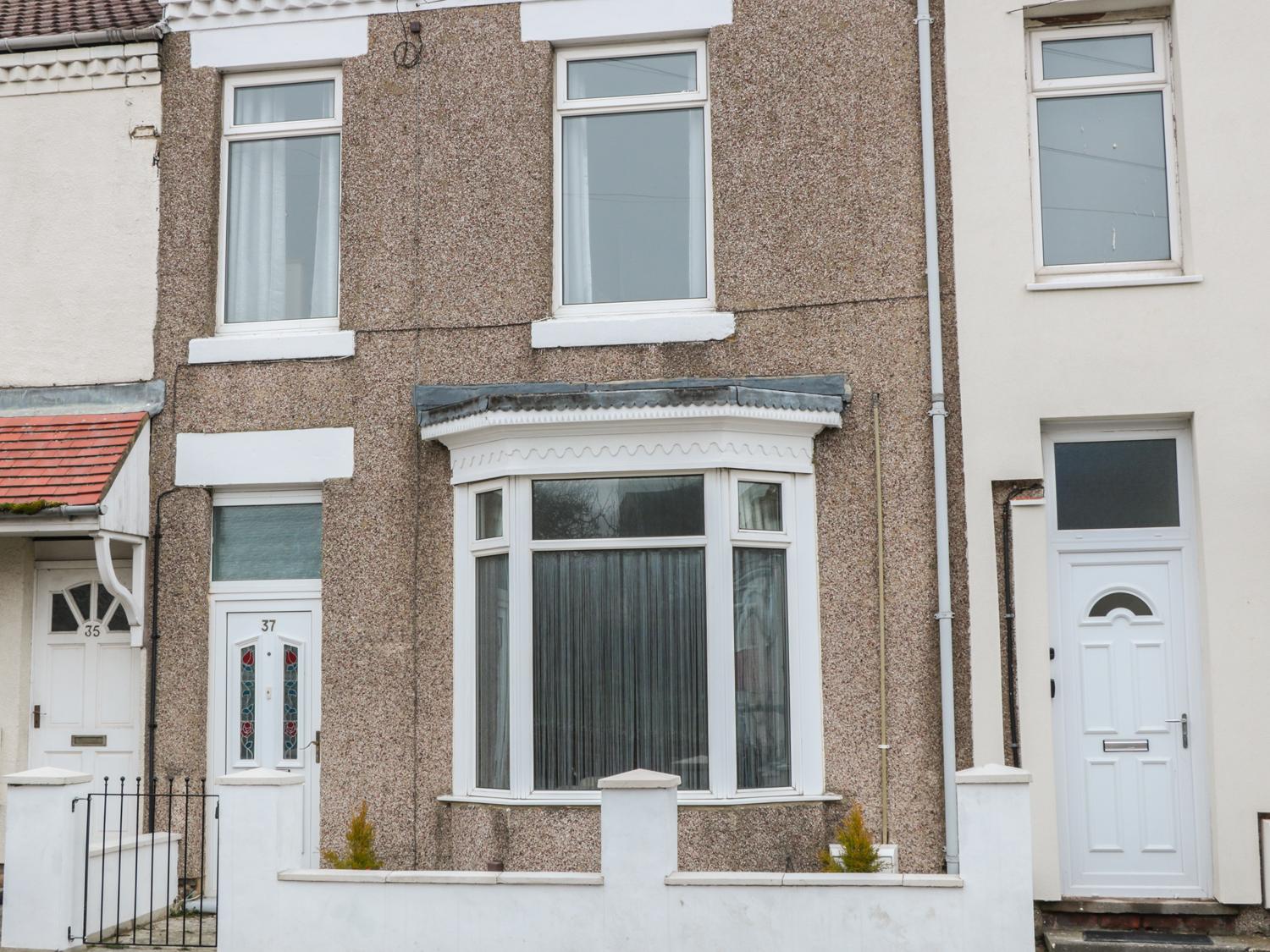 37 Boosbeck Road