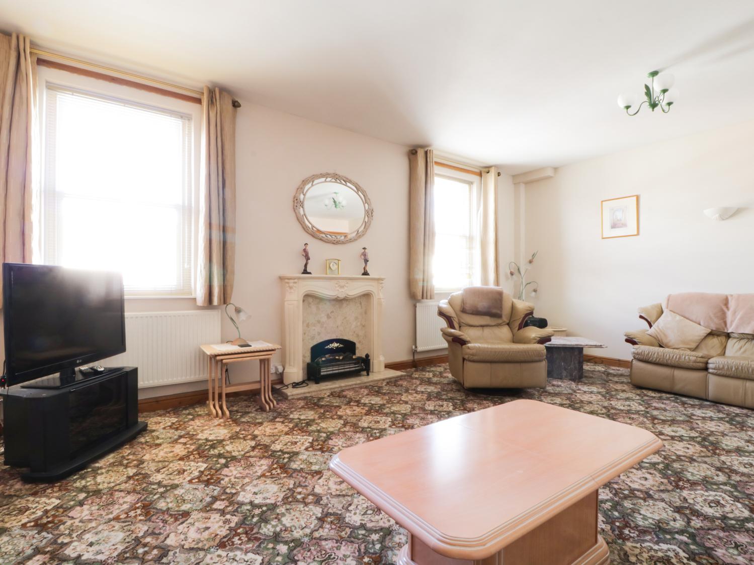 Boyles Town Centre Apartment