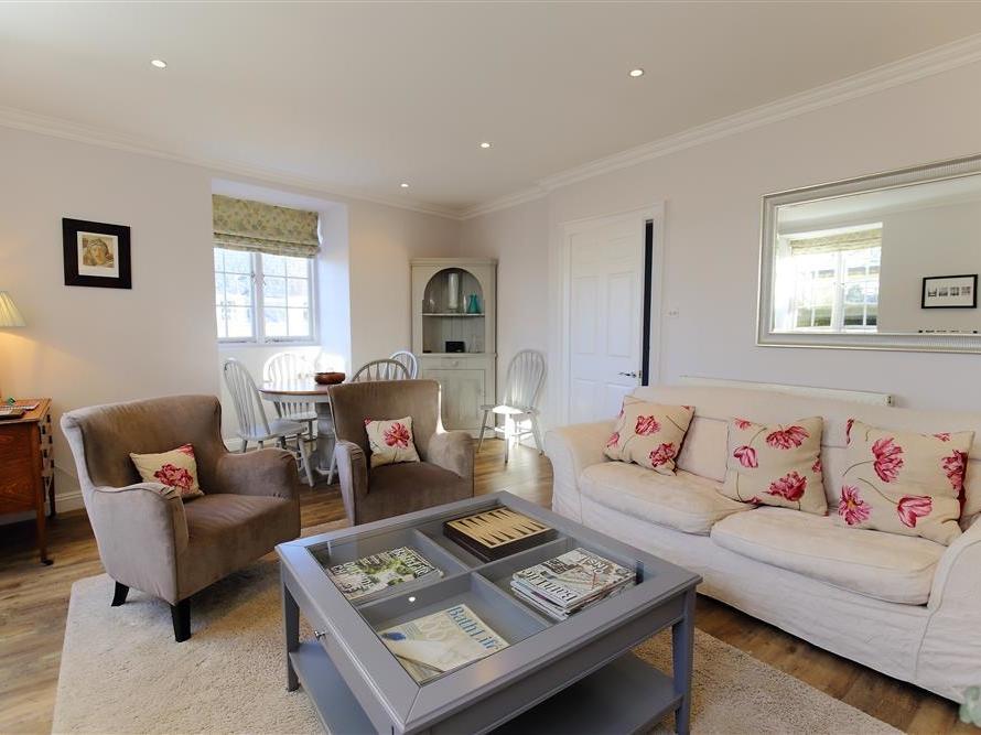 Circus House Apartment