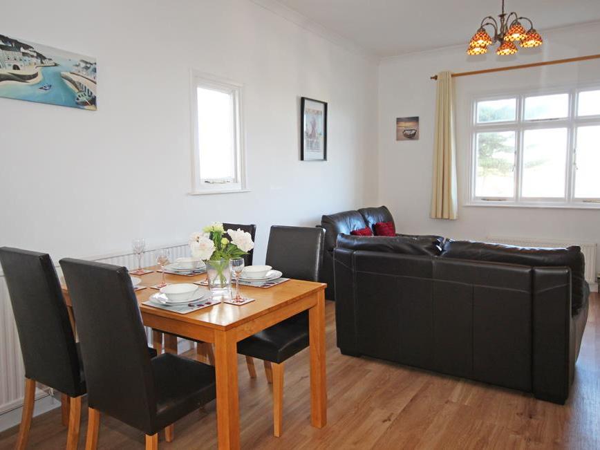 4 Glenthorne House
