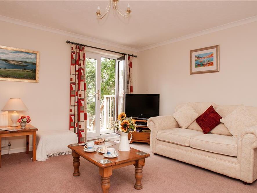 4 Rosemount Court