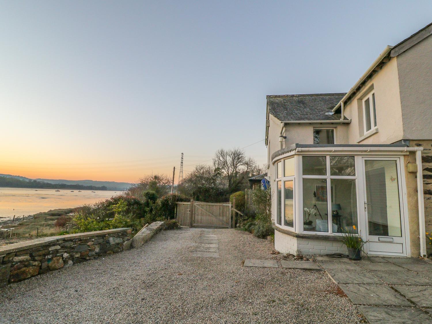 Clamoak Cottage