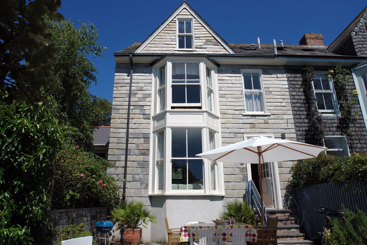 Shore Lodge